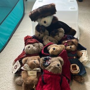 9 Boyd’s Bears